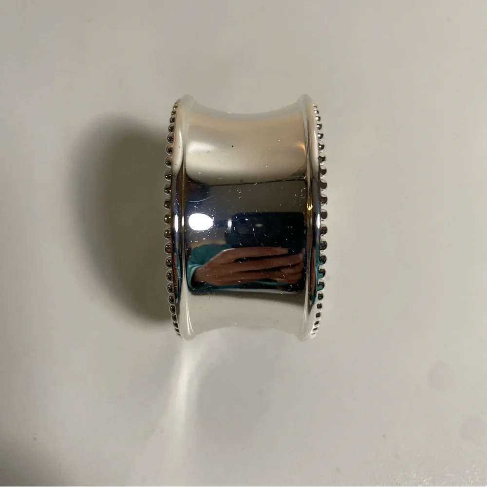 NIB Set Of 4 Reed & Barton Silver Plate Napkin Rings